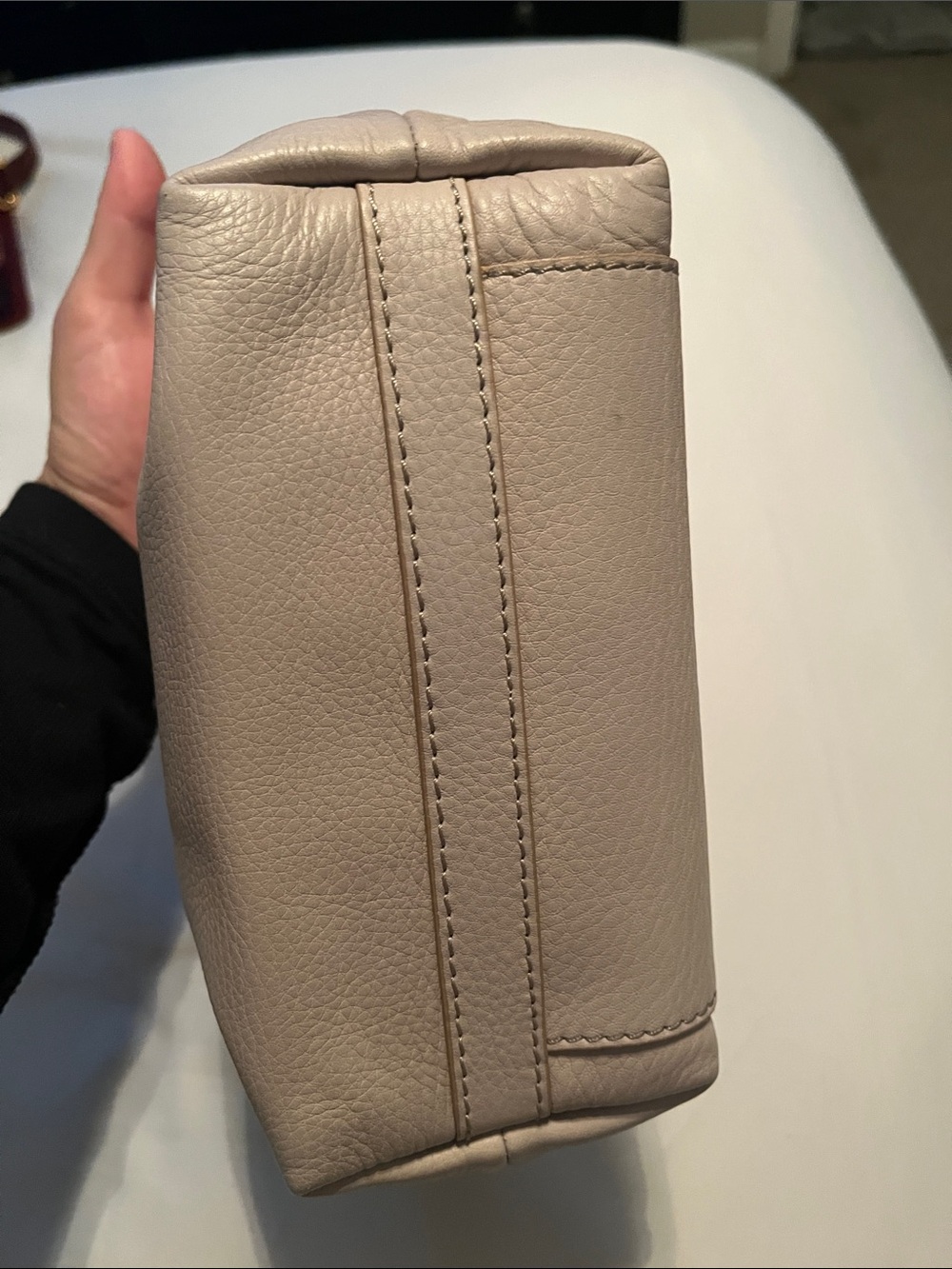 Ballys women’s Pebbled Leather Wristlet Clutch in Light Taupe - Picture 4 of 10